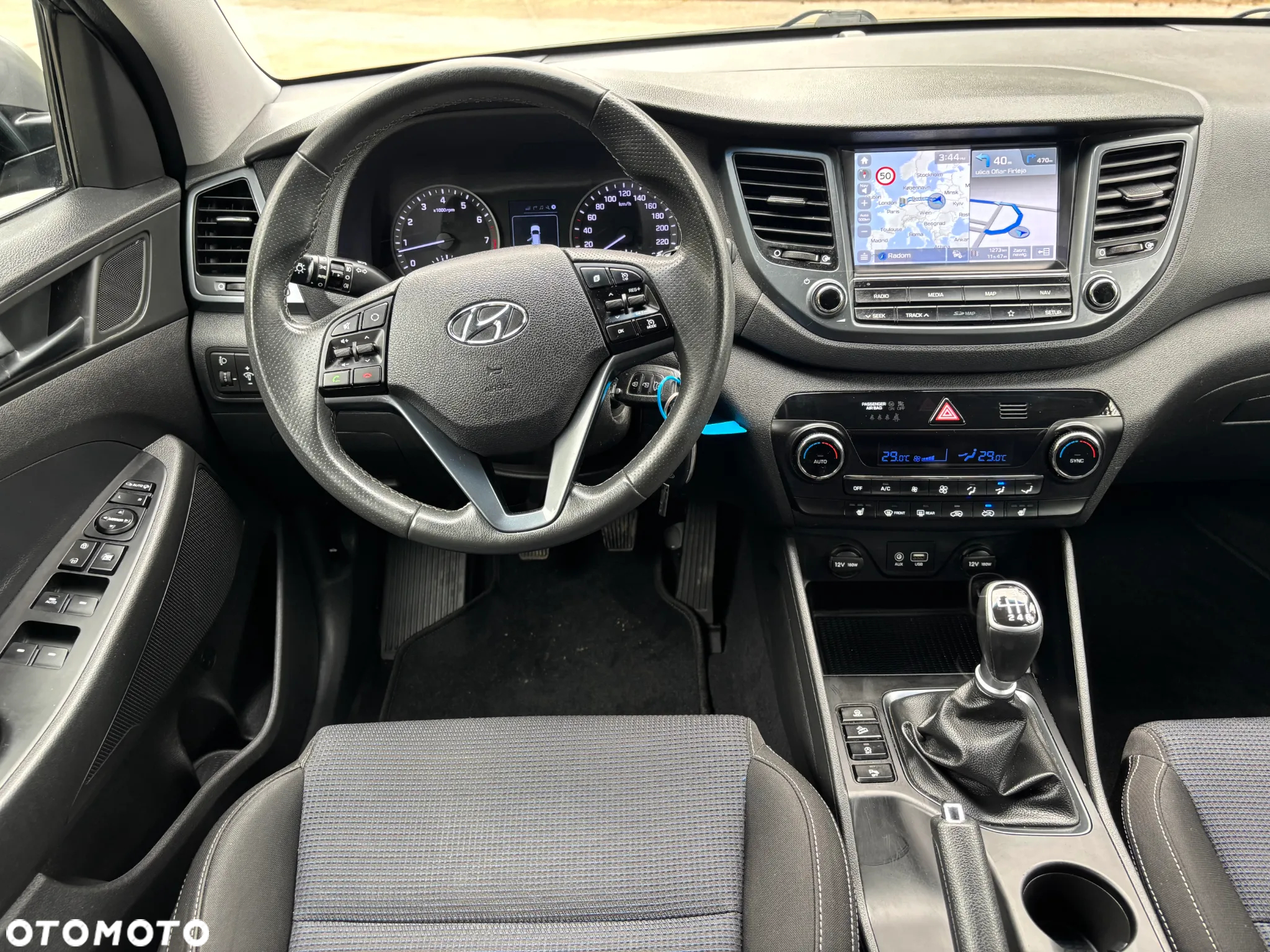 Hyundai Tucson 1.6 GDI BlueDrive Comfort 2WD - 11