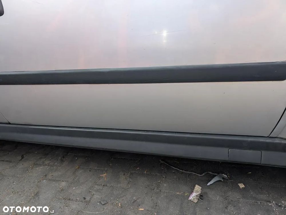 DRZWI PRZÓD PRZEDNIE PRAWE OPEL ASTRA II G Z157 - 2