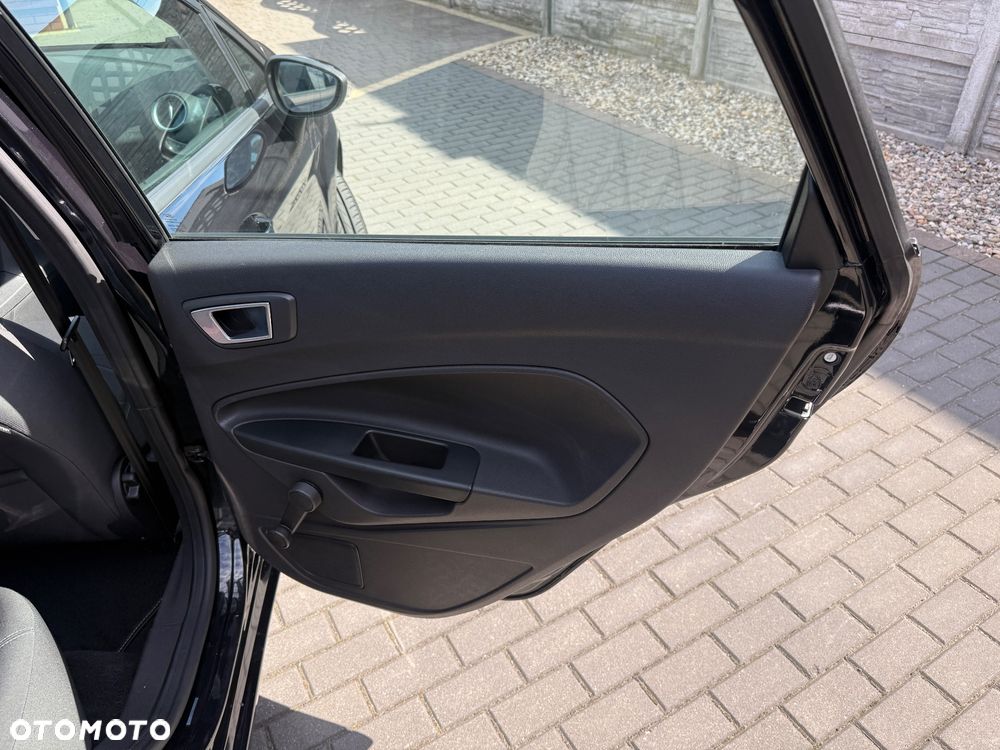 Ford Fiesta - 19