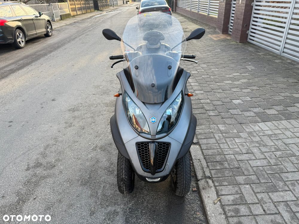 Piaggio MP-3 - 2