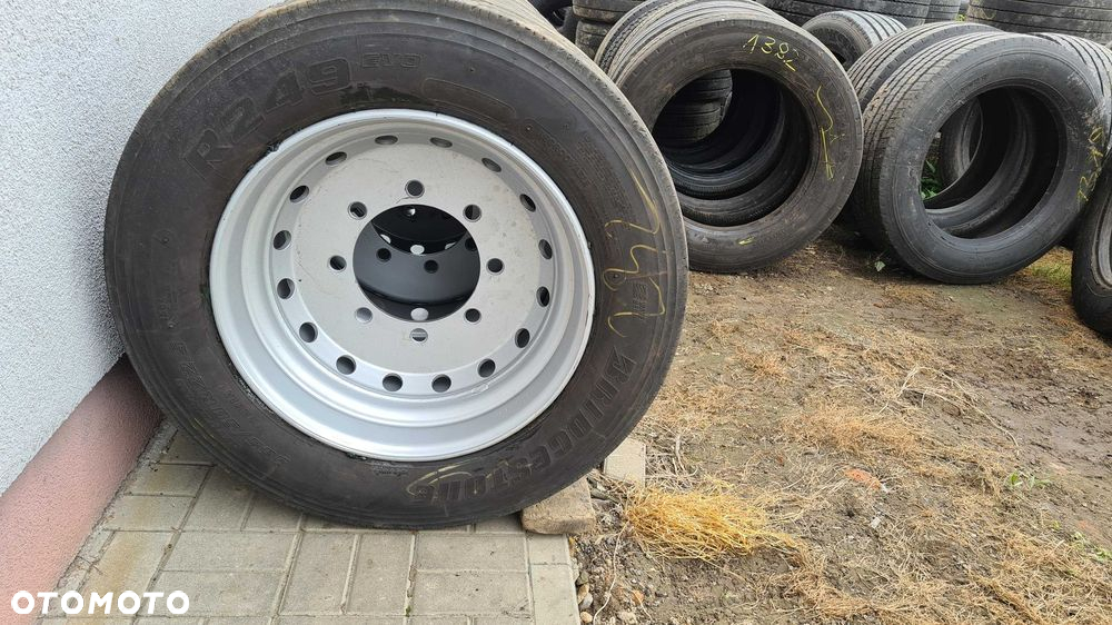 KOŁA BEZDĘTKOWE 8-OTWORÓW przyczepa HL 355/50r22.5 przyczepa - 2