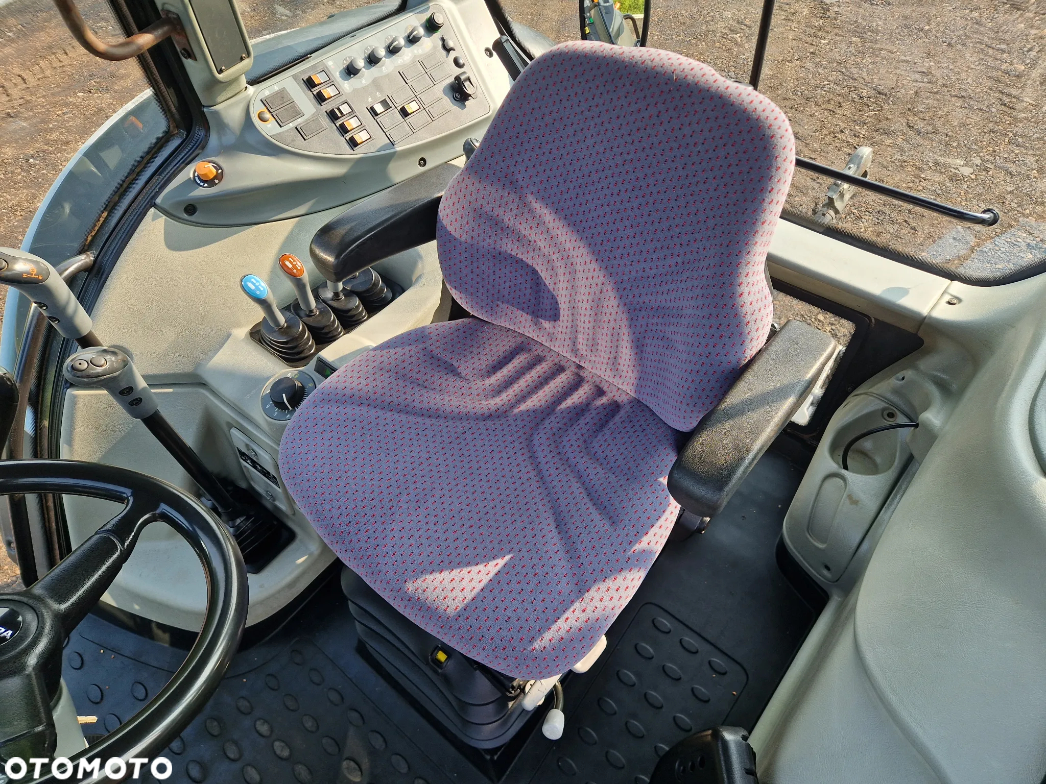 Valtra N121 HiTech - 13