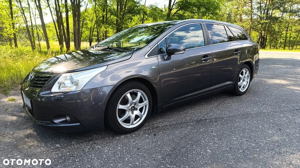 Toyota Avensis 2.2 D-4D Edition - 2