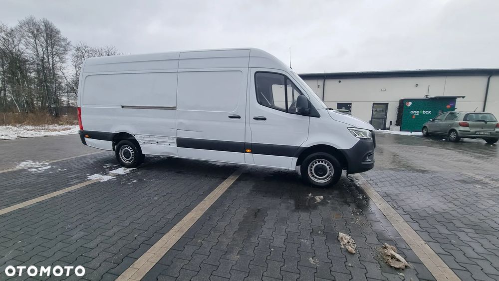 Mercedes-Benz Sprinter - 2