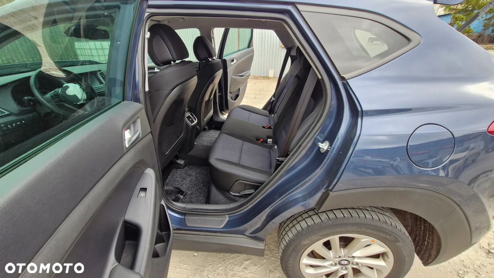 Hyundai Tucson blue 1.7 CRDi 2WD Style - 22