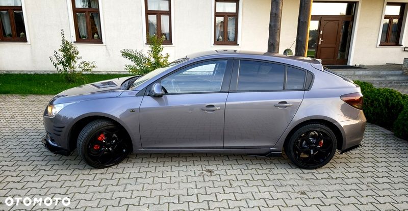Chevrolet Cruze - 14