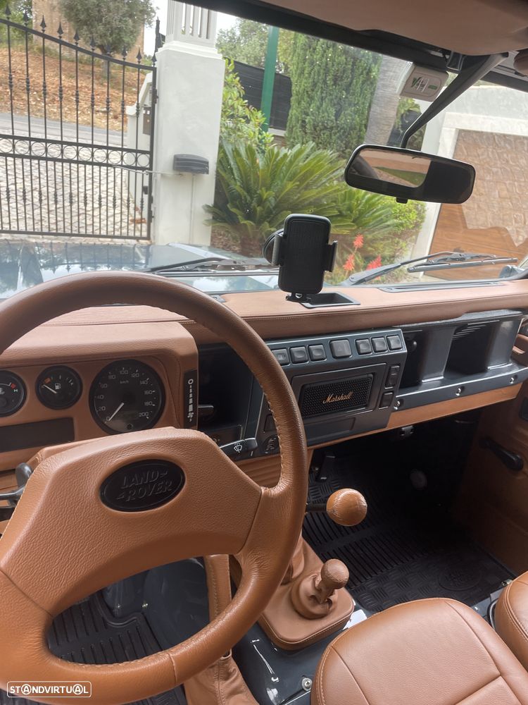 Land Rover 90 ver-90-2-5-td5-soft-top - 13