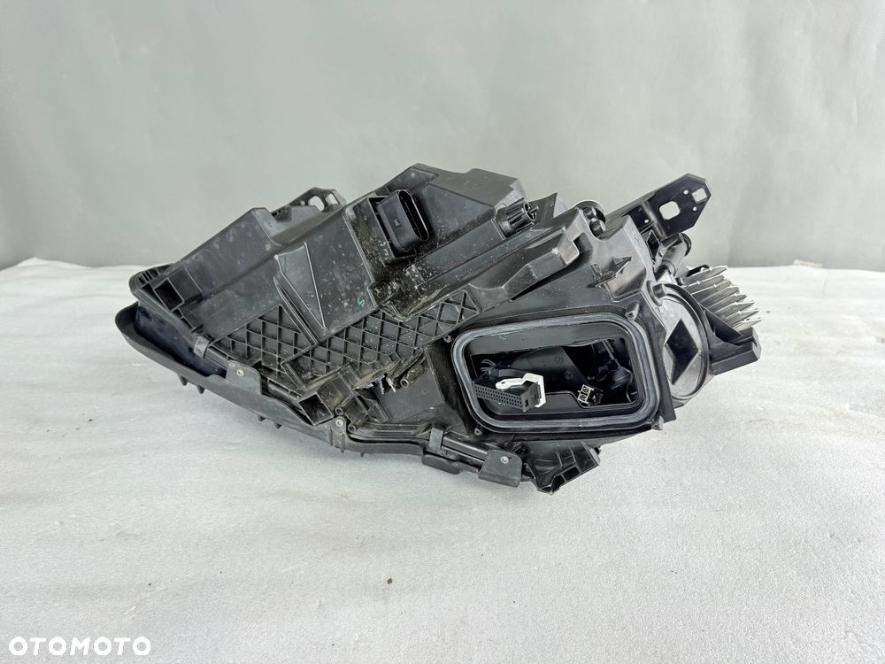 Reflektor lampa Przód prawa GLA lift A156 W156  A1569067600 PERFORMANCE - 8