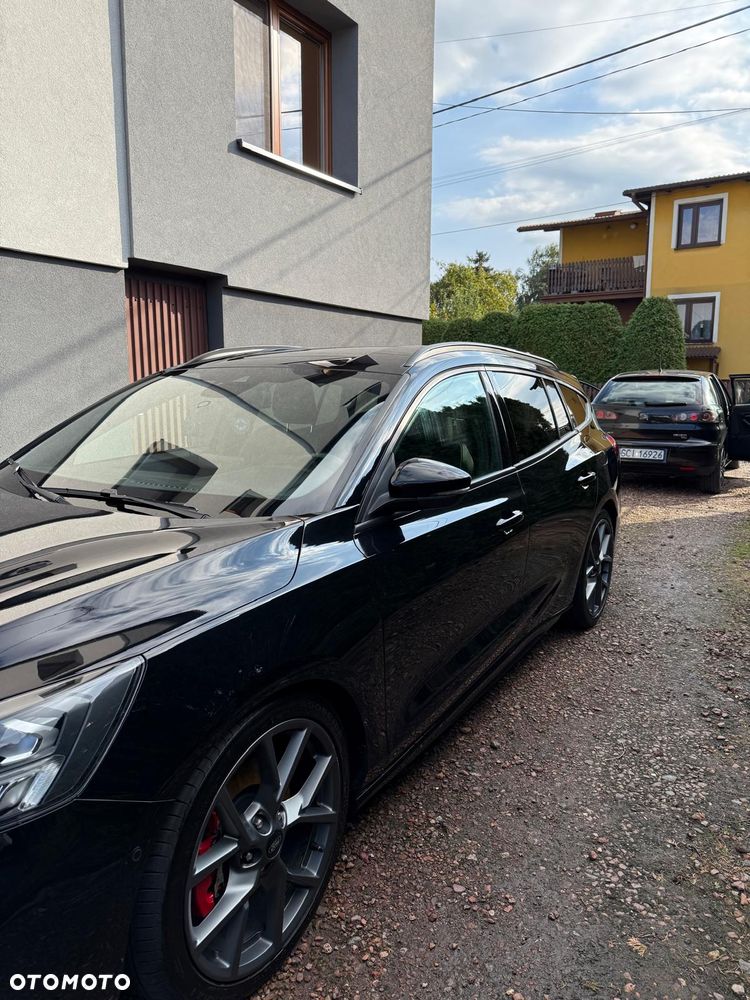 Ford Focus 2.0 EcoBlue ST - 36