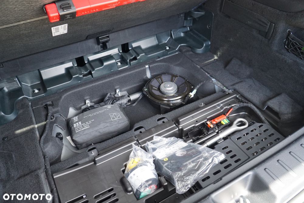 Mercedes-Benz GLB AMG 35 4-Matic - 14