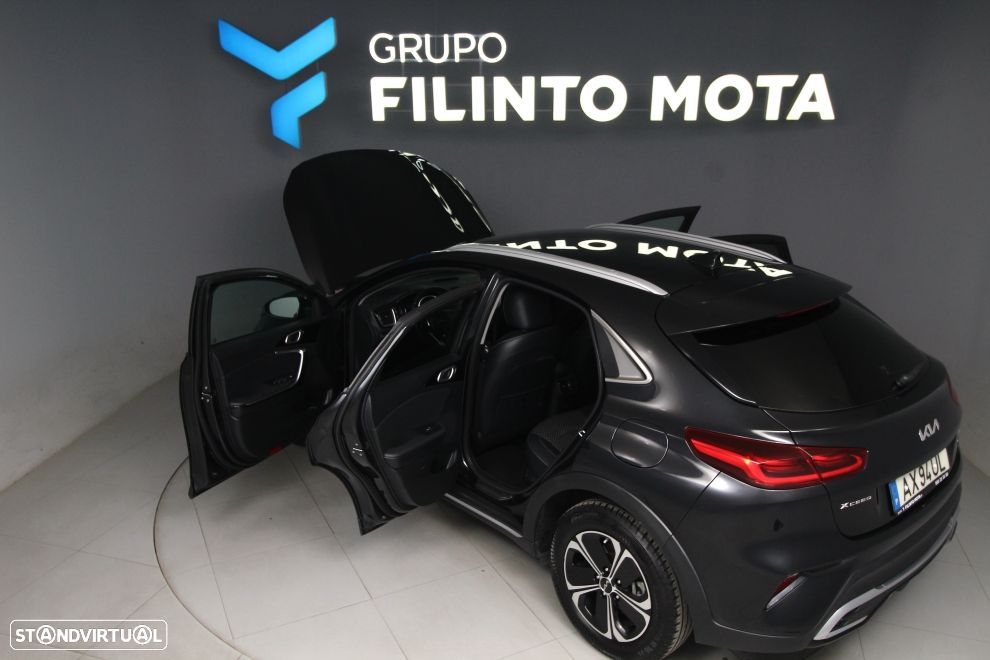 Kia XCeed 1.6 GDi PHEV Drive - 11