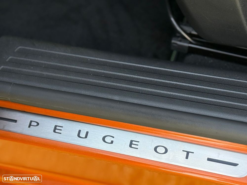 Peugeot 2008 1.2 PureTech GT Line - 16