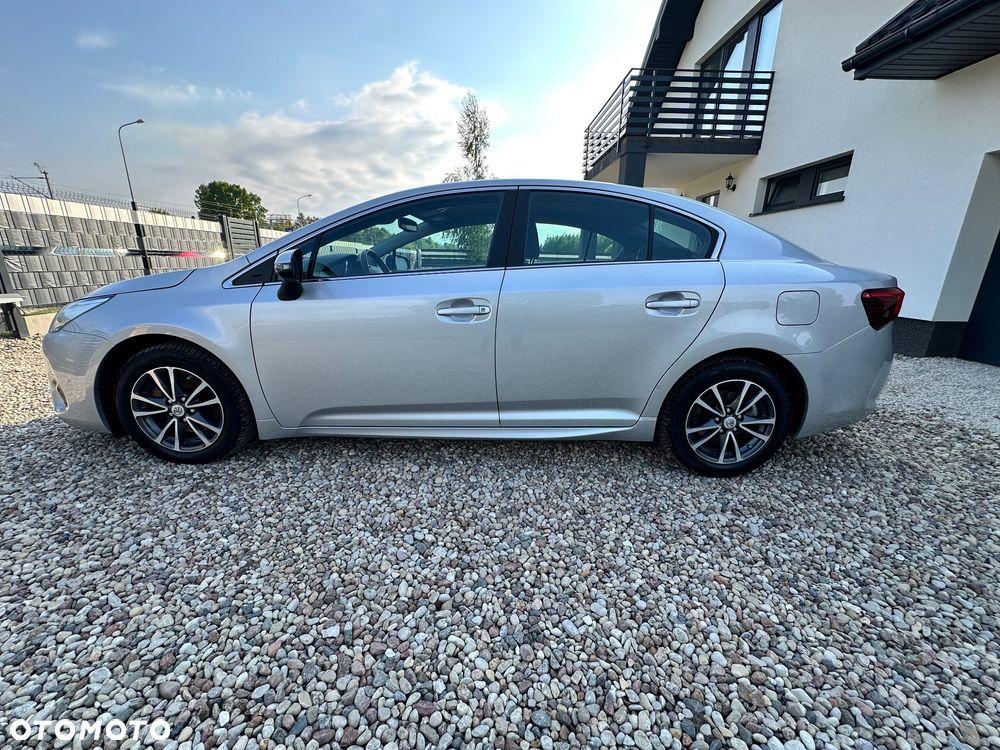 Toyota Avensis 1.8 Active - 4