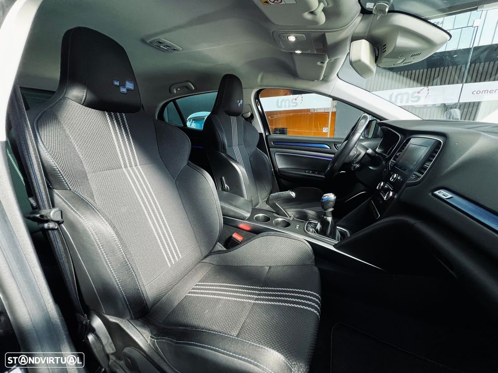 Renault Mégane 1.5 Blue dCi GT Line - 12