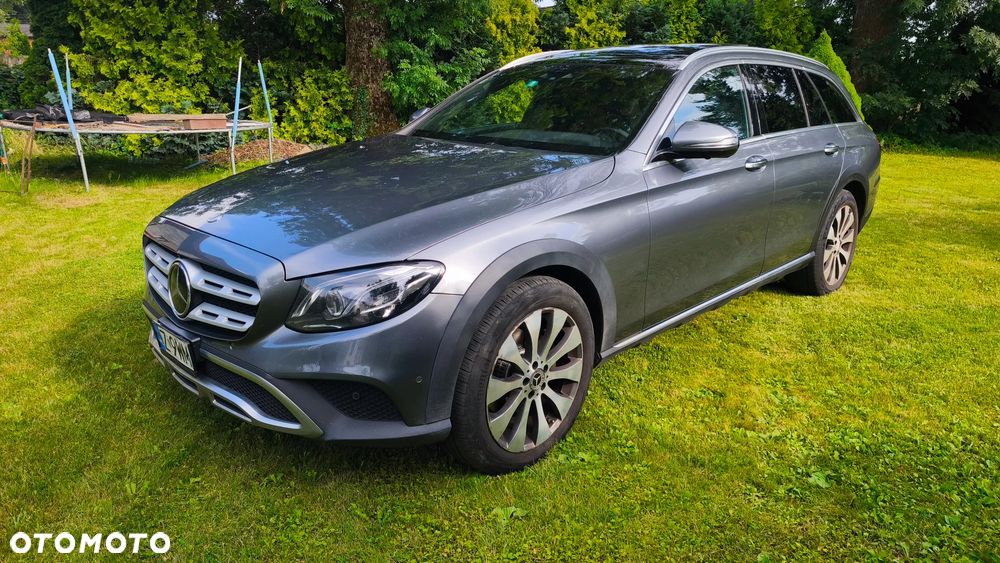 Mercedes-Benz Klasa E 220 d 4-Matic All-Terrain - 2