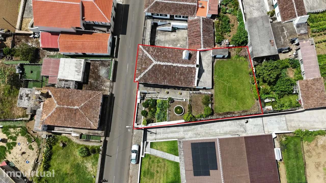Casa T5 com Jardim em Santa Bárbara, Angra do Heroísmo - Grande imagem: 5/24