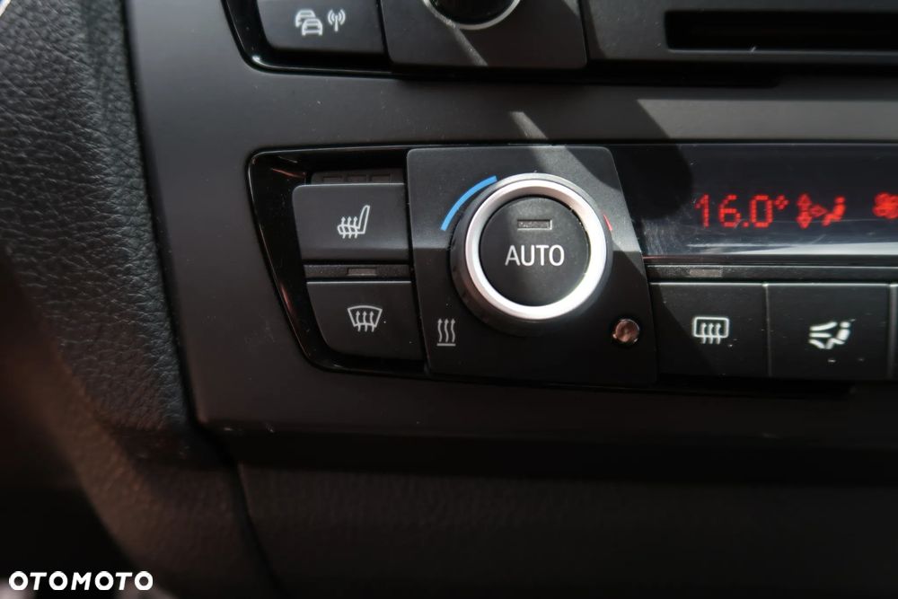 BMW Seria 1 120d xDrive Sport Line - 30
