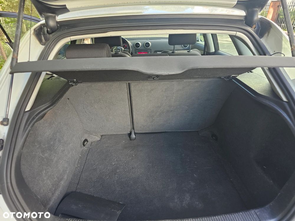 Audi A3 Sportback 2.0 TDI DPF Ambiente - 11