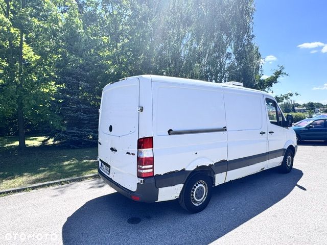 Mercedes-Benz Sprinter - 8