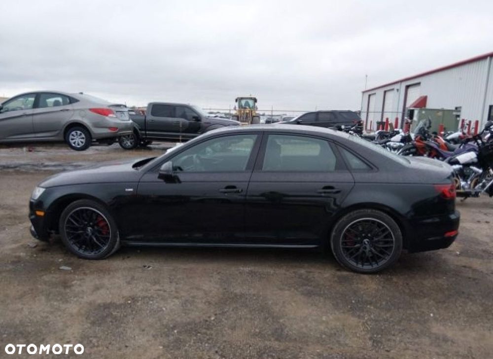 Audi A4 Limousine - 4