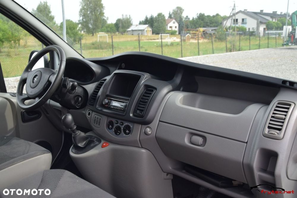 Opel Vivaro - 17