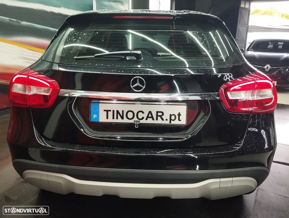 Mercedes-Benz GLA 180 d - 10