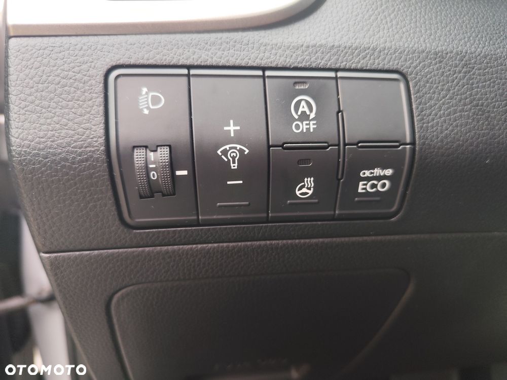 Hyundai i30 1.6 CRDi Automatik Trend - 12