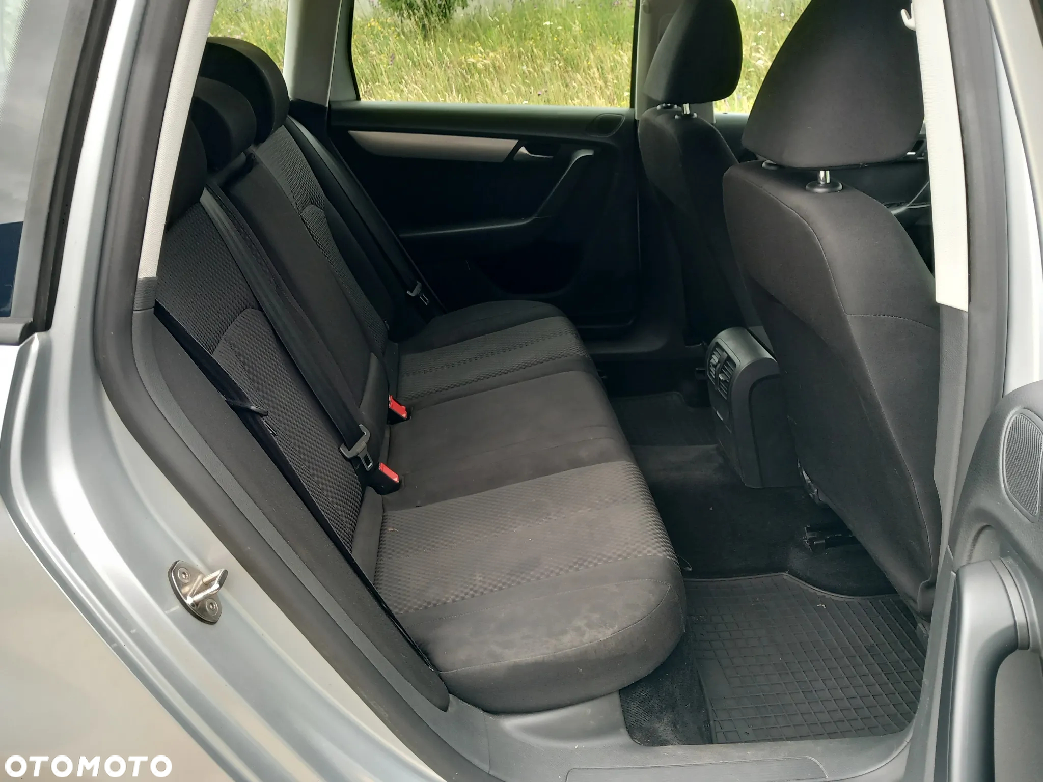 Volkswagen Passat 2.0 TDI Trendline - 10