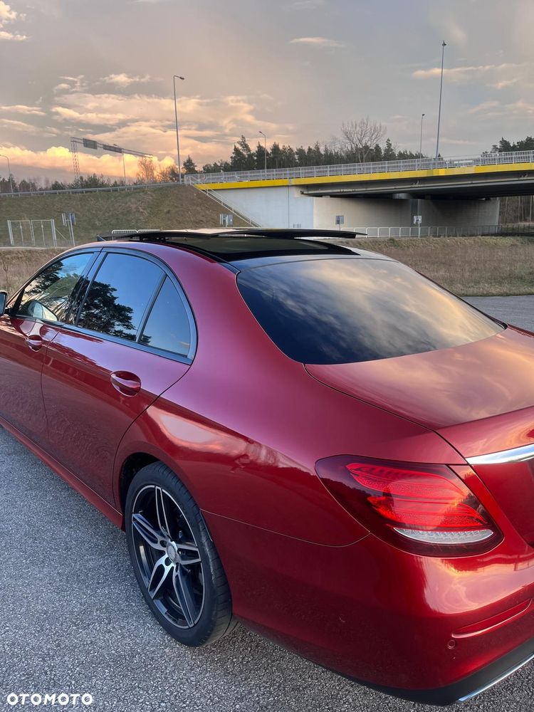 Mercedes-Benz Klasa E 220 d Business Edition 9G-TRONIC - 3