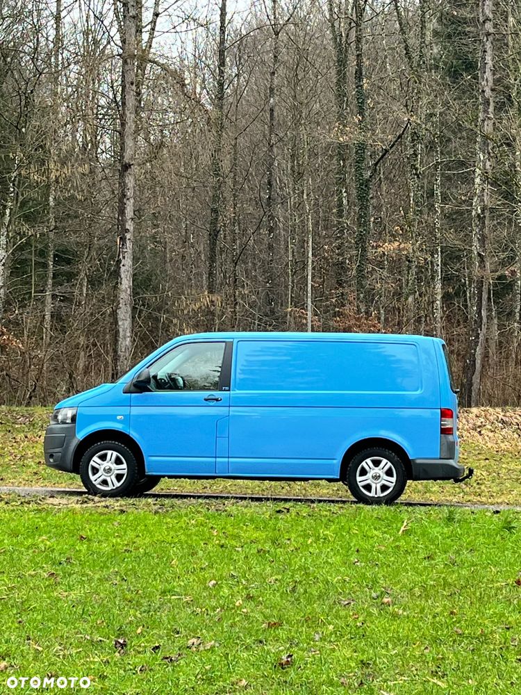 Volkswagen T5 - 1