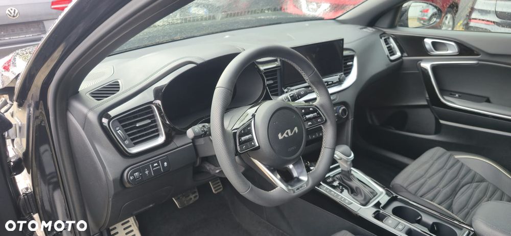 Kia Ceed 1.5 T-GDI DCT7 OPF GT Line - 33