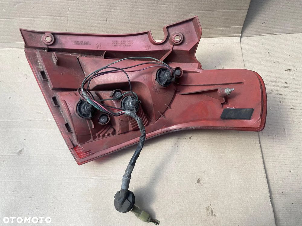 Lampa tył SUZUKI SWIFT IV lewa prawa - 3