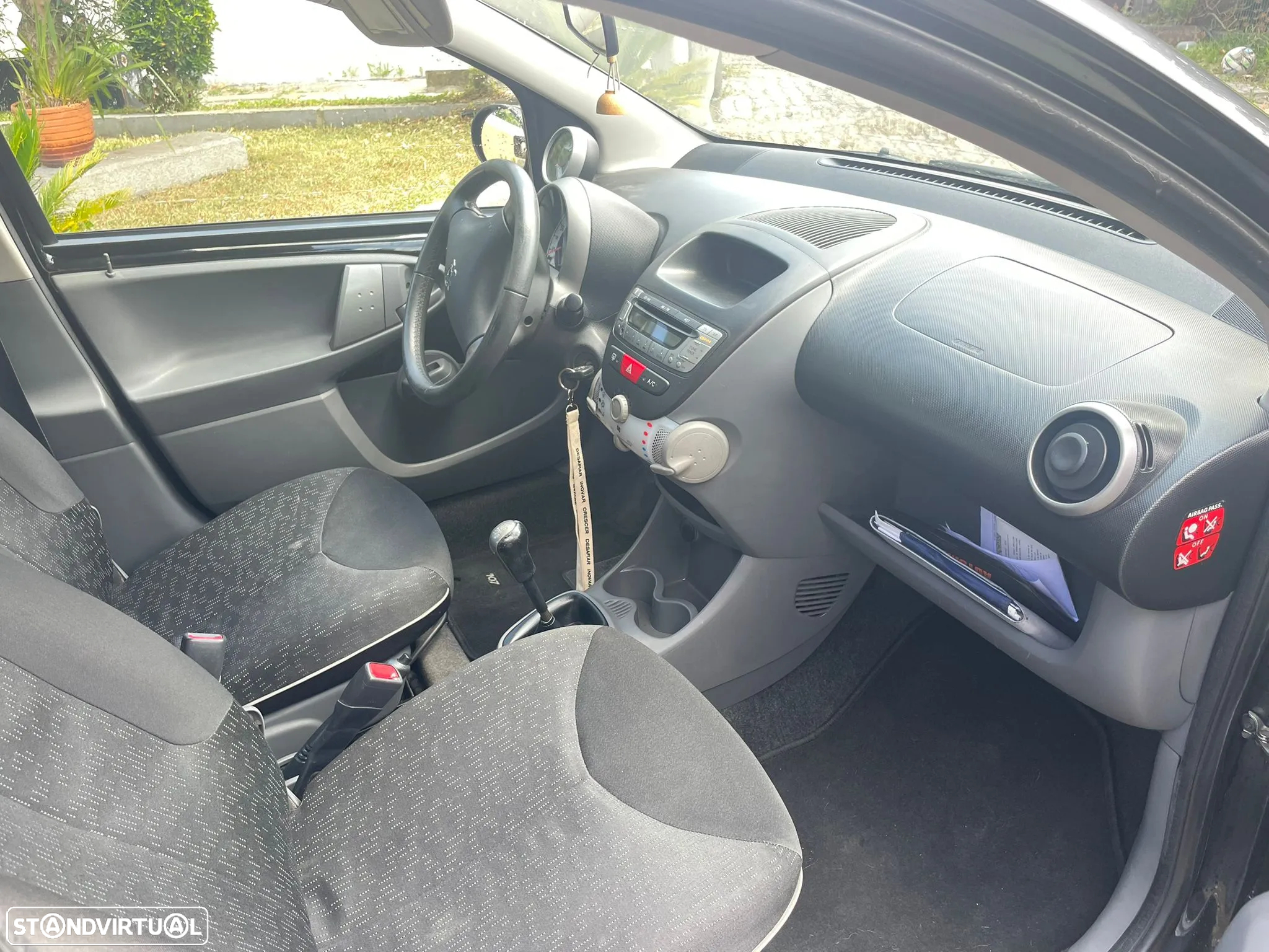 Peugeot 107 1.0 Black&Silver - 8