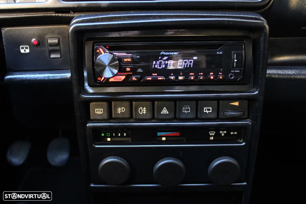 Lancia Delta 1.6 HF Turbo - 38