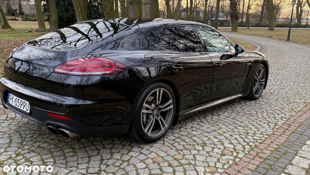 Porsche Panamera 4S - 18