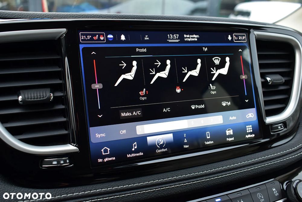 Chrysler Pacifica - 12