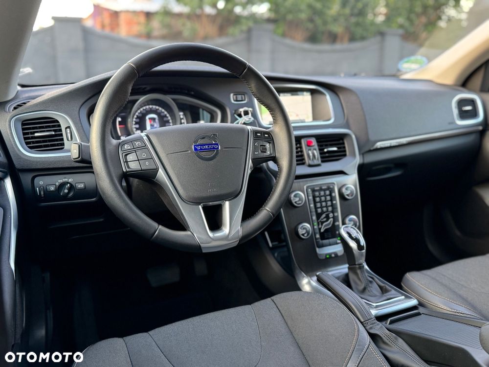 Volvo V40 Cross Country D2 Geartronic Summum - 13