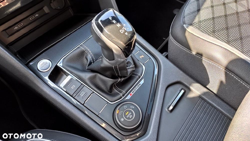 Volkswagen Tiguan - 28