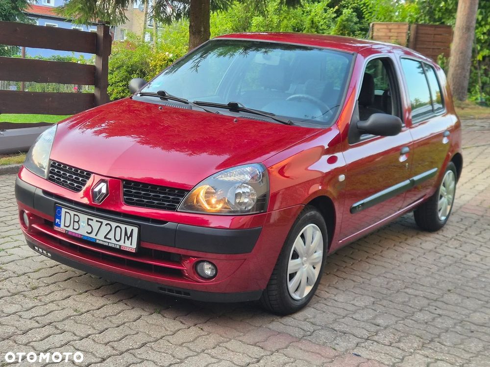 Renault Clio - 9