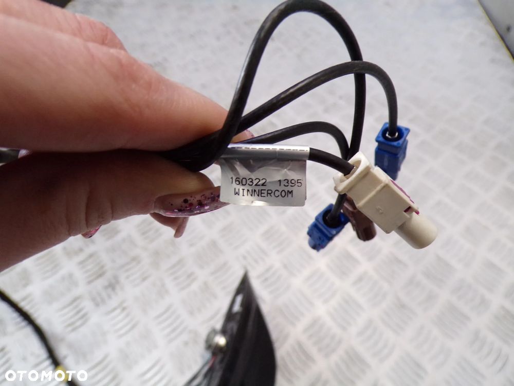 ANTENA PŁETWA REKIN DACIA SANDERO III RENAULT CAPTUR II  8201731020 - 6