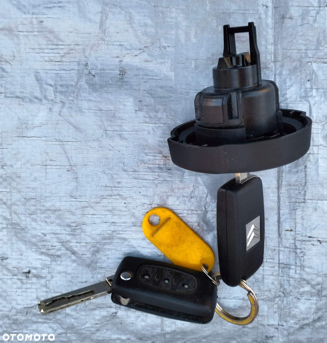 KOREK WLEWU PALIWA KLUCZYKI CITROEN C5 III X7 HDI 220301332 42565-00 - 5