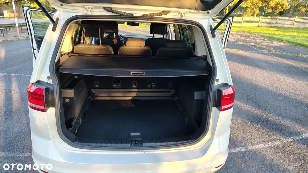 Volkswagen Touran 2.0 TDI BMT Highline DSG - 25