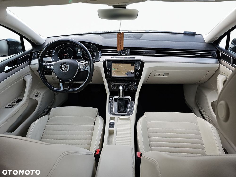 Volkswagen Passat 2.0 TDI BMT Highline - 20