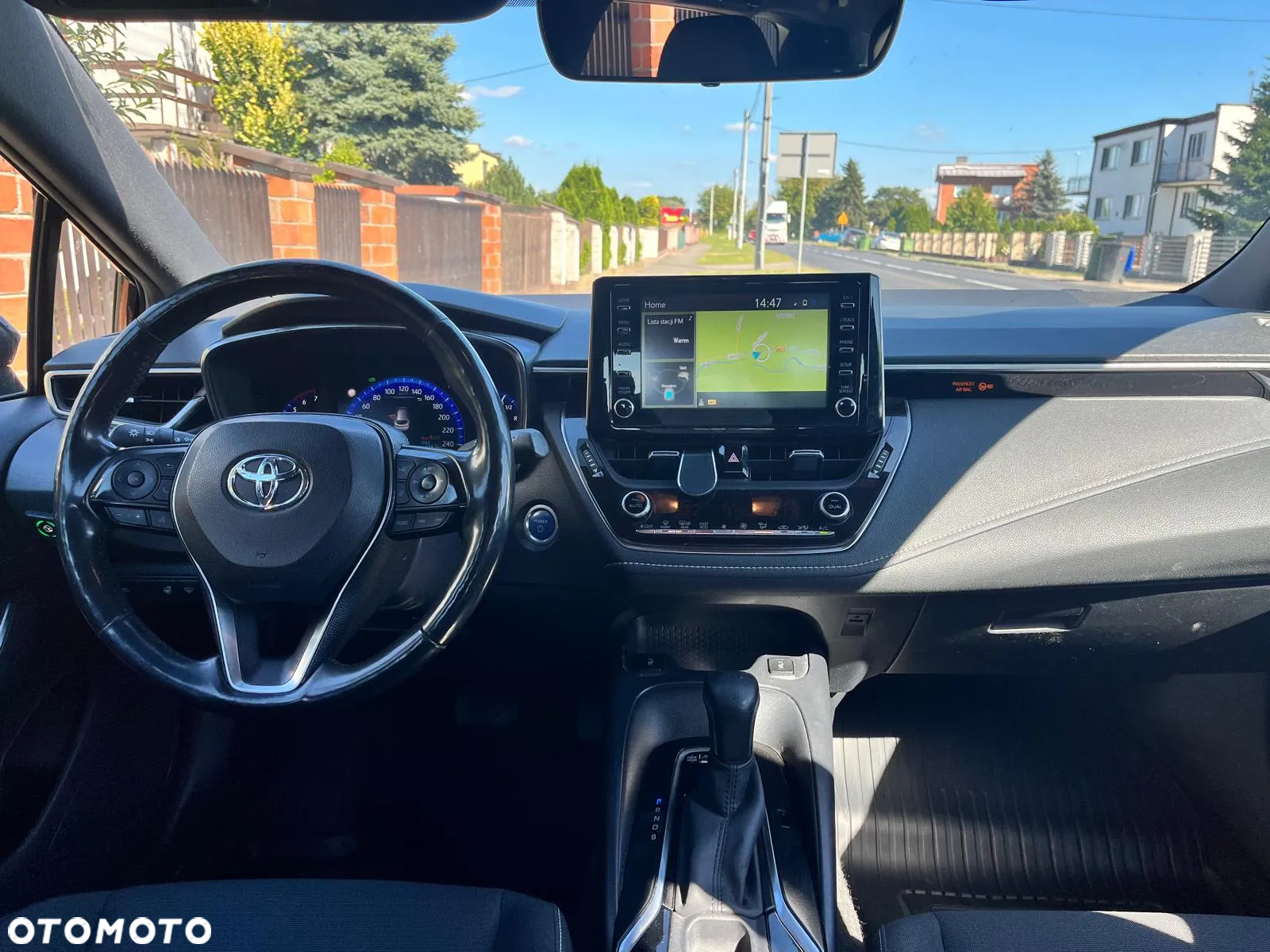 Toyota Corolla 1.8 Hybrid Executive - 16