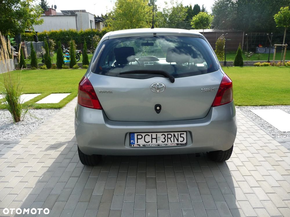 Toyota Yaris - 5