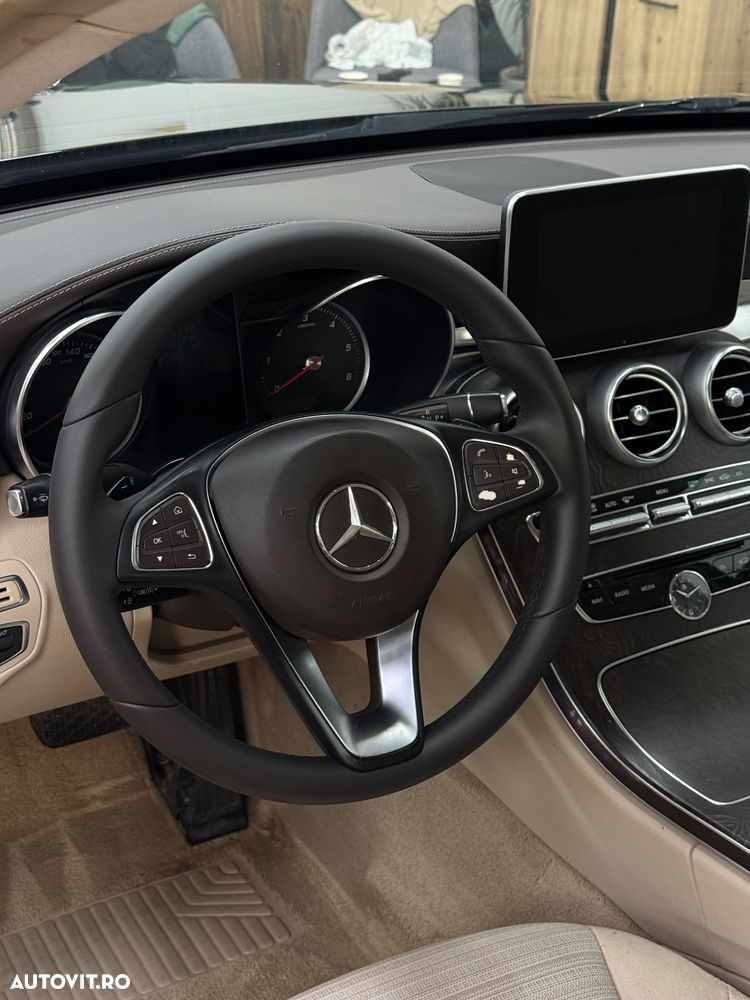 Mercedes-Benz C - 8