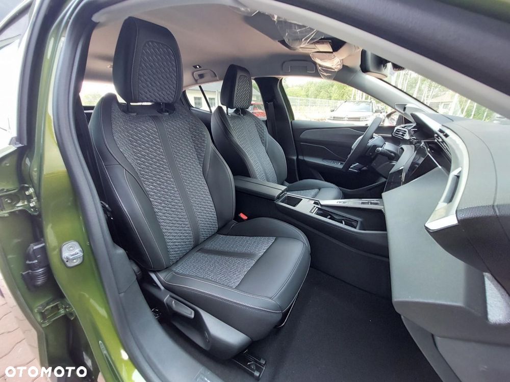 Peugeot 408 1.2 PureTech mHEV Allure S&S e-DCS6 - 10