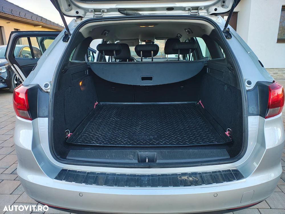 Opel Astra - 12