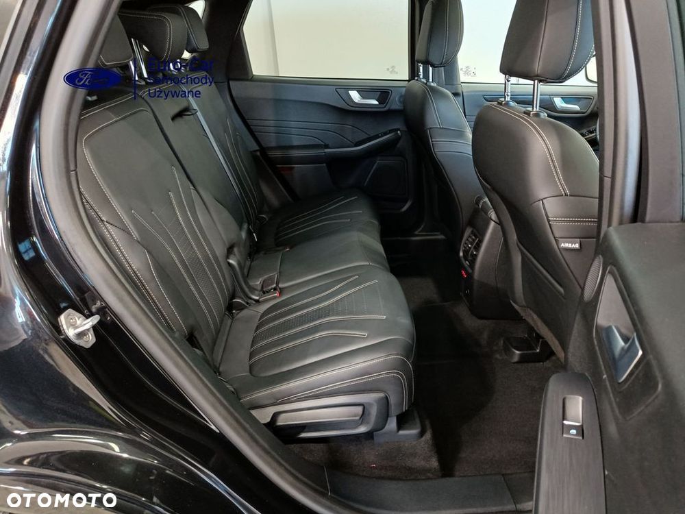 Ford Kuga - 27