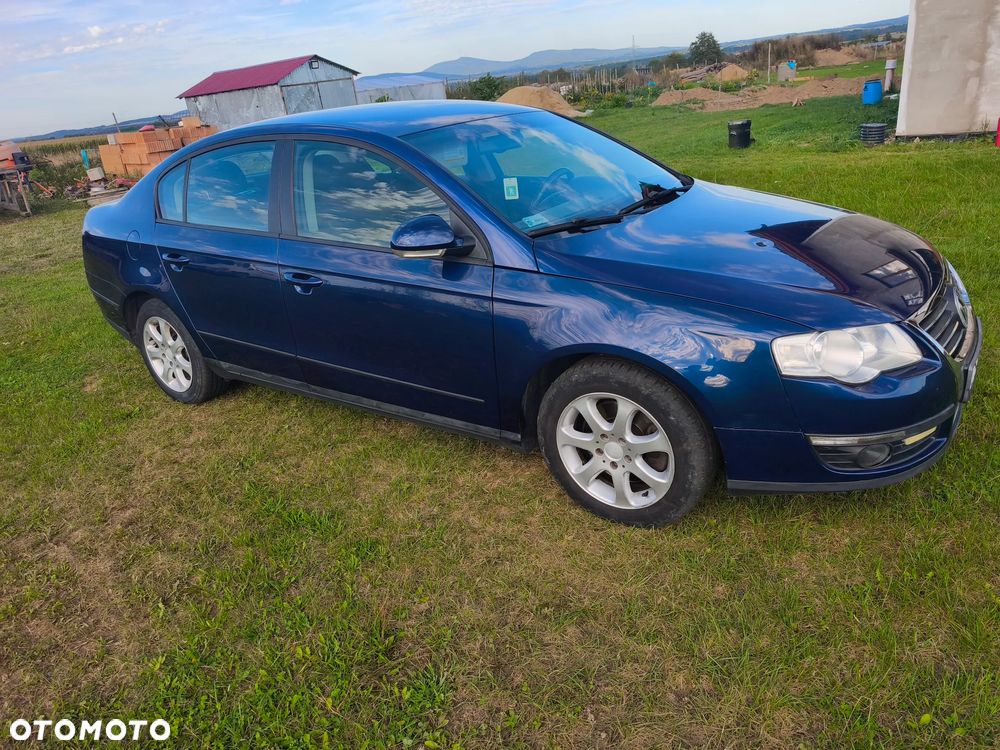 Volkswagen Passat 1.9 TDI Comfortline - 22